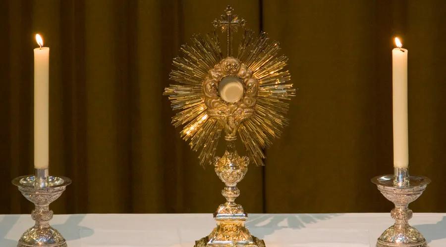 La importancia de la Eucaristía en la vida de oración del creyente