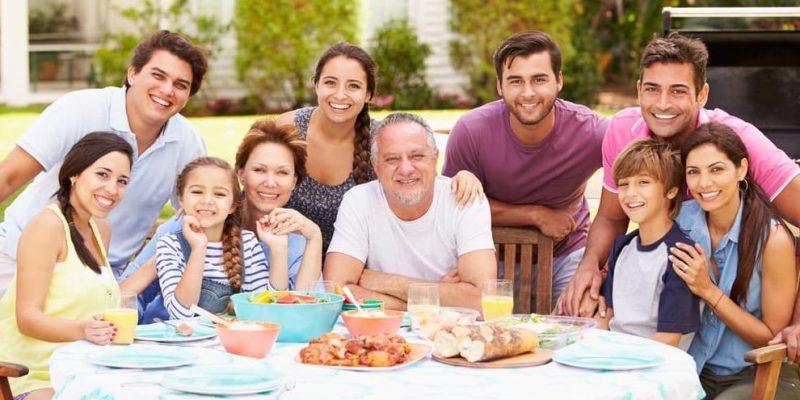 La Importancia de la Familia como Iglesia en el Hogar