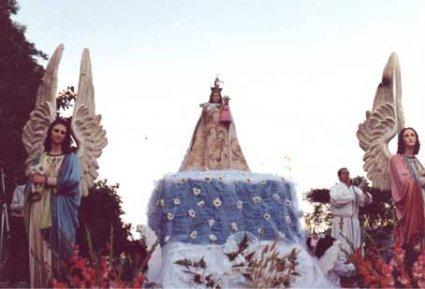 El impacto de las fiestas religiosas en la identidad cultural del pueblo