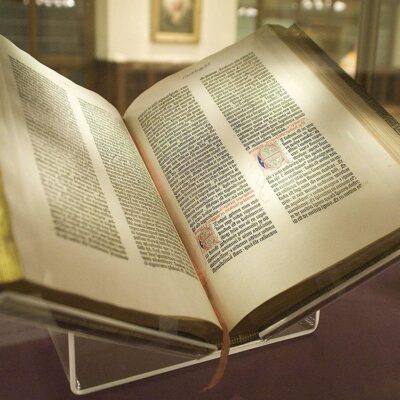 La lectura de la Biblia en familia
