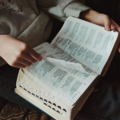 La importancia de la lectura de la Biblia en la vida diaria