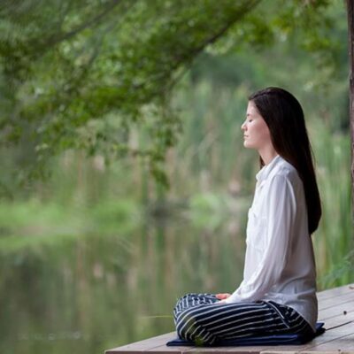 La importancia de los retiros de silencio y meditación