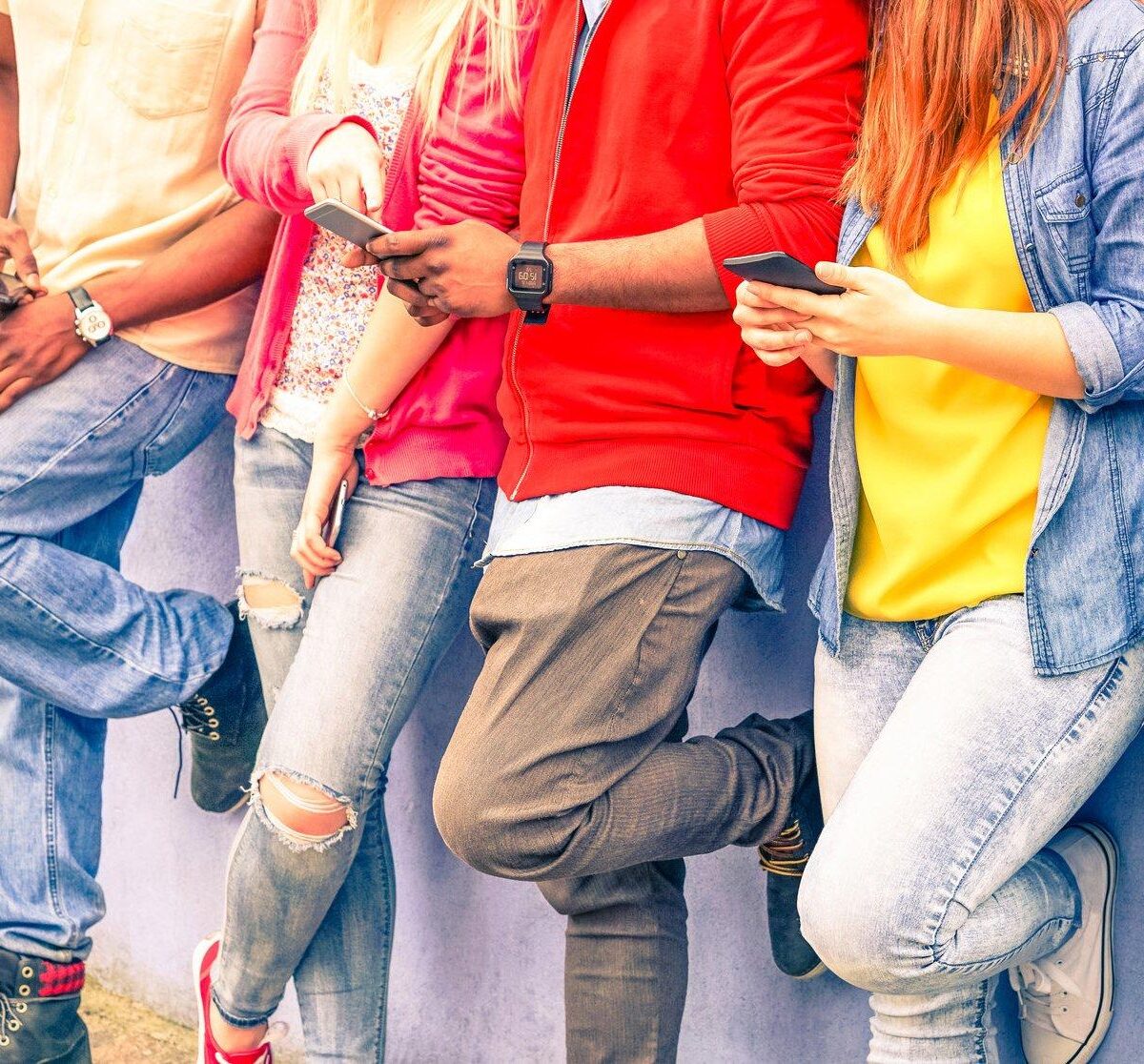 La importancia de la adoración eucarística en la vida juvenil