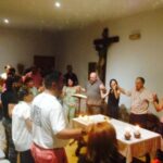 La importancia de la oración comunitaria en la vida parroquial