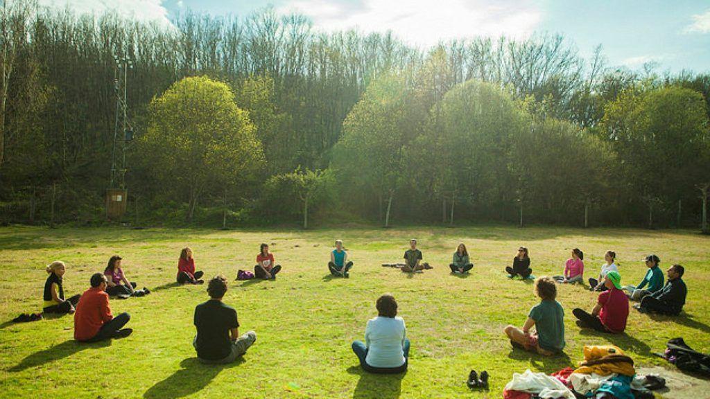 Recomendaciones para aprovechar al máximo un retiro espiritual juvenil