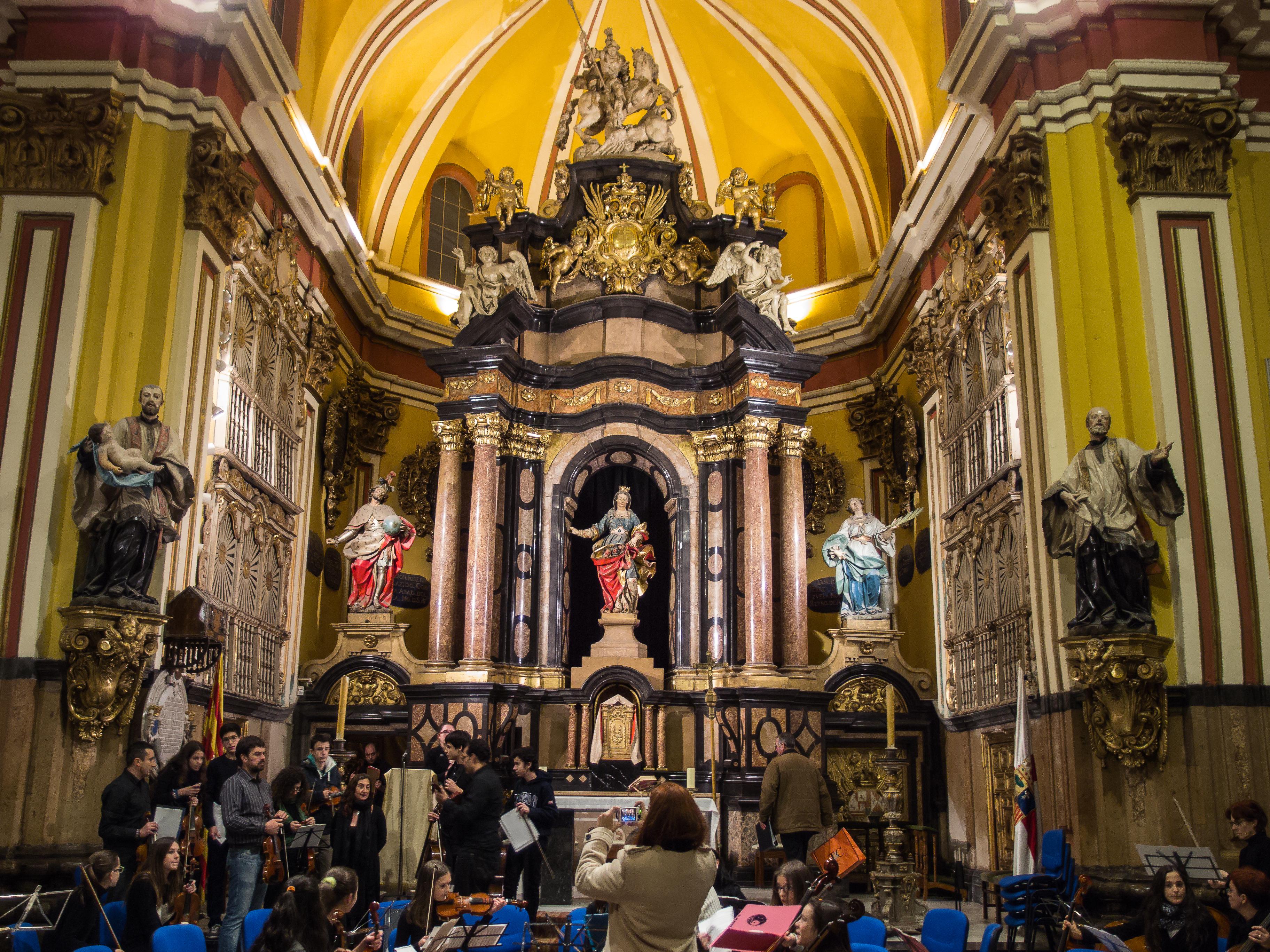 Santa Isabel de ⁢Portugal: su vida ⁢de caridad y ⁢devoción