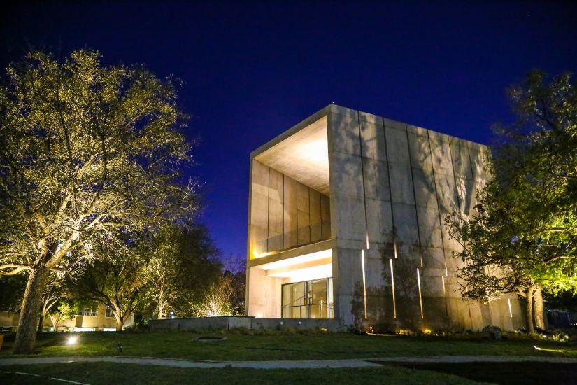 - Proporciona un espacio de reflexión y renovación espiritual