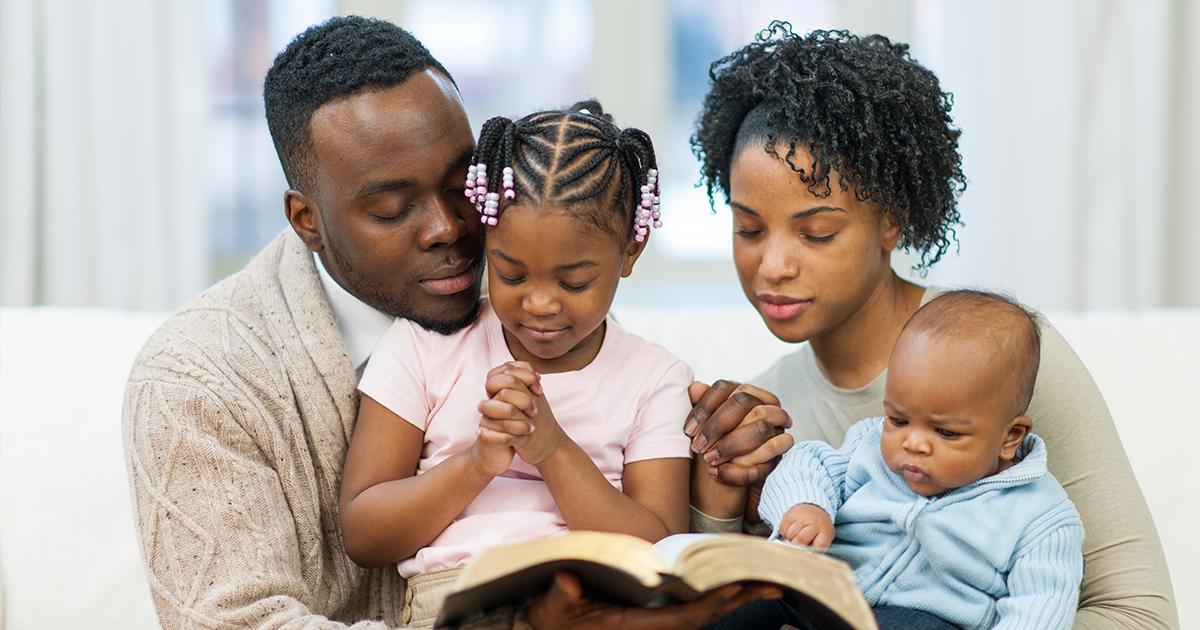 La oración en familia como pilar de la vida espiritual