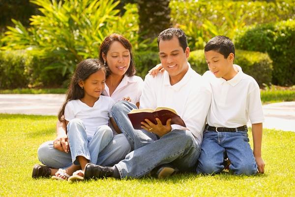 La importancia de la familia cristiana ​en la evangelización