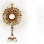 La adoración eucarística: Encuentro personal con Cristo