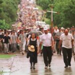 Peregrinación al Santuario de la Virgen del Rocío en Andalucía, España