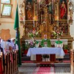 El catolicismo y su papel en la educación y el desarrollo cultural de los pueblos