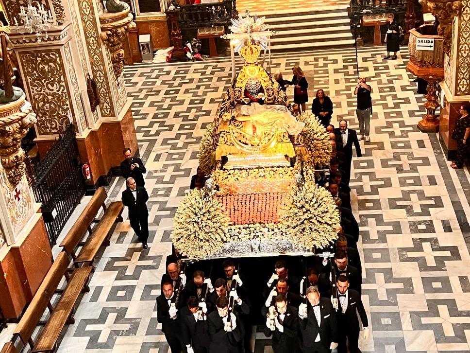 Consejos para disfrutar de la Procesión de la Virgen de las Angustias en Granada