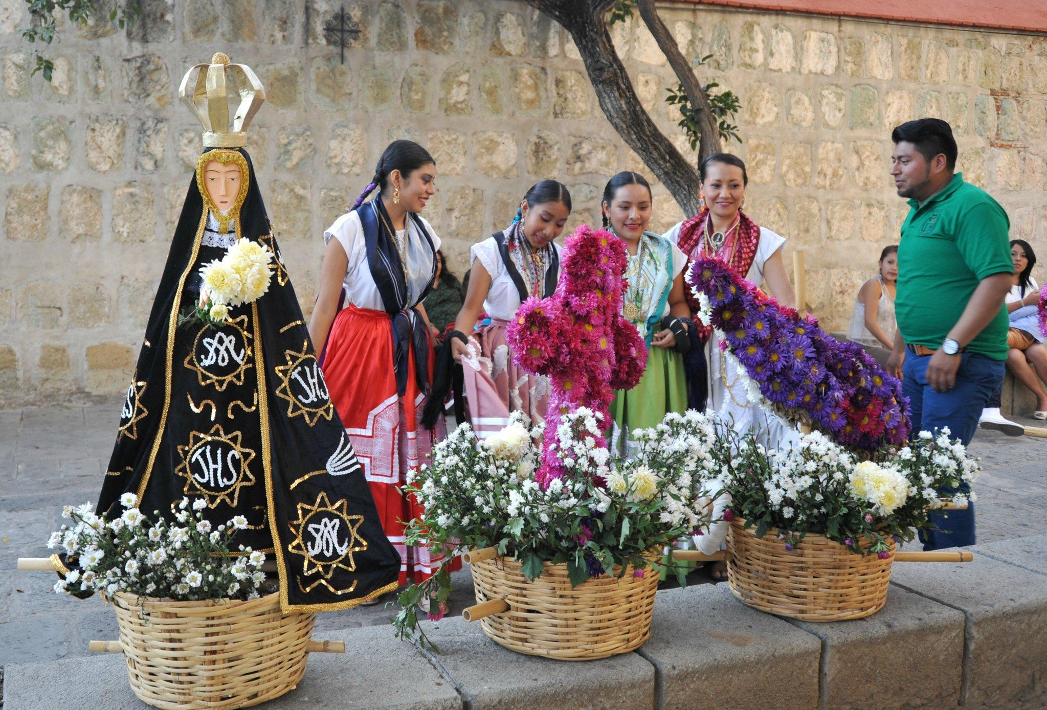 La Historia detrás de la Fiesta de la Virgen de la Soledad