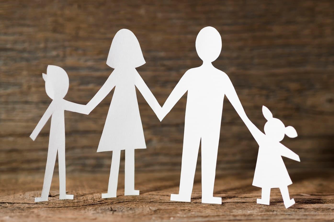 Estrategias para fomentar la⁢ unidad familiar y la ⁣fe cristiana en un mundo cada vez más individualista