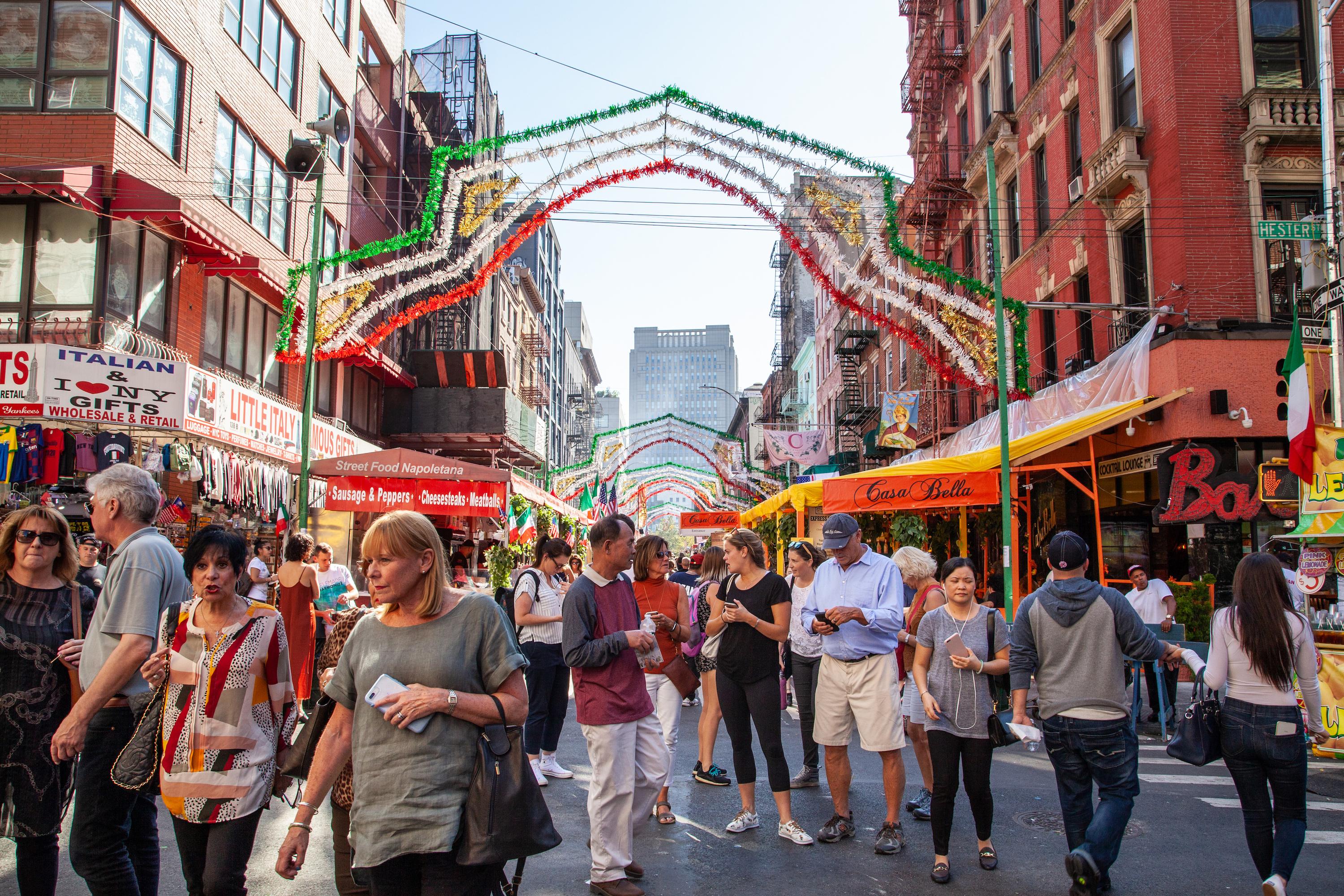 - Recomendaciones para vivir la experiencia de la Fiesta de San Genaro