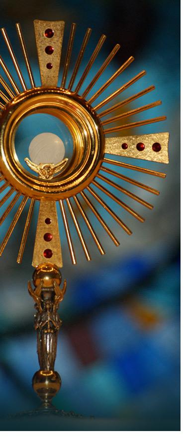 Cómo la adoración eucarística fortalece la fe y el amor a Jesucristo