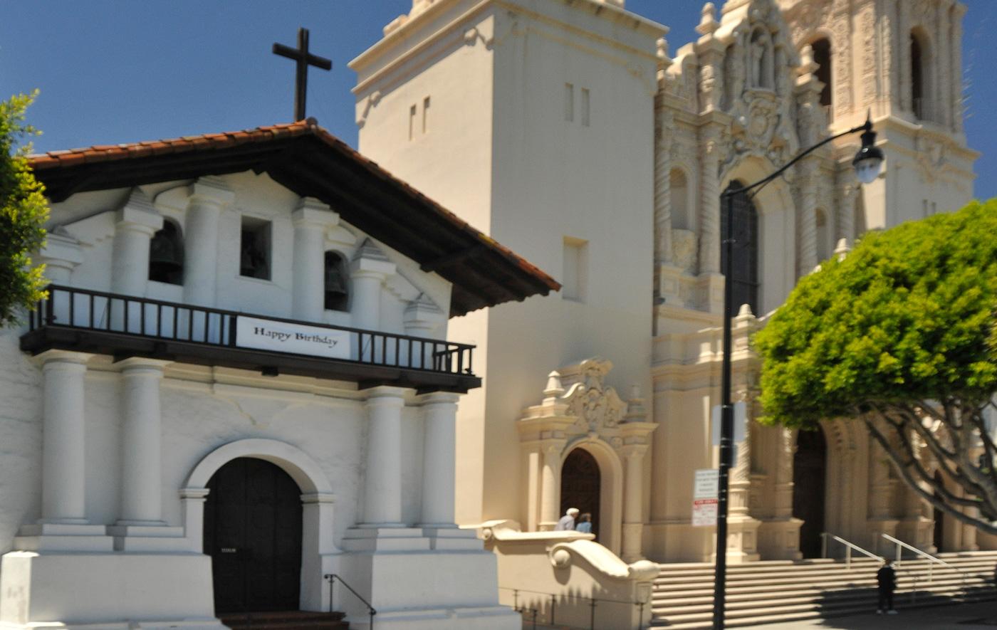 Descubre⁢ cómo⁤ seguir los pasos de⁣ San Francisco de Asís en tu vida diaria